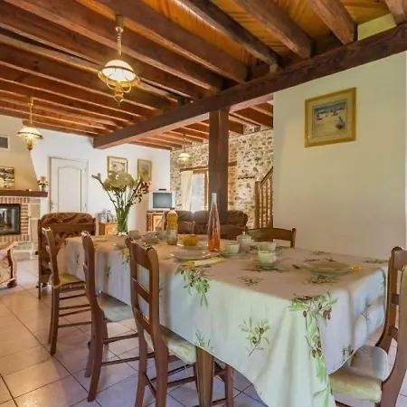 House Le Rocher 2 *