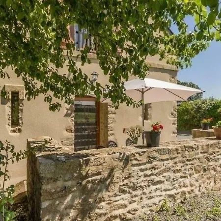 House Le Rocher 2 Ferienhaus